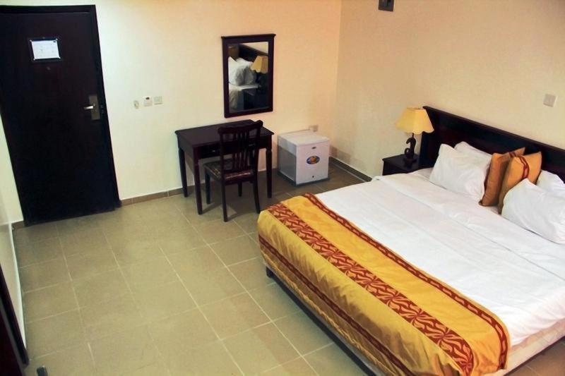 לגוס Beni Hotel מראה חיצוני תמונה