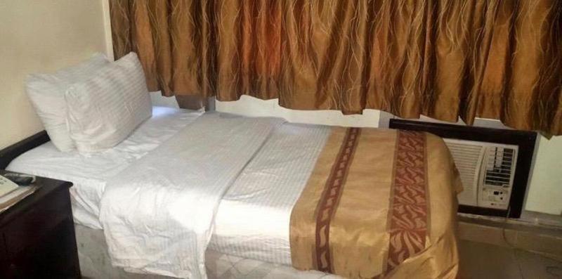 לגוס Beni Hotel מראה חיצוני תמונה