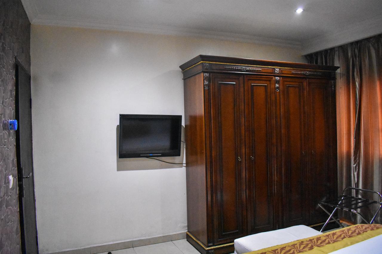 לגוס Beni Hotel מראה חיצוני תמונה