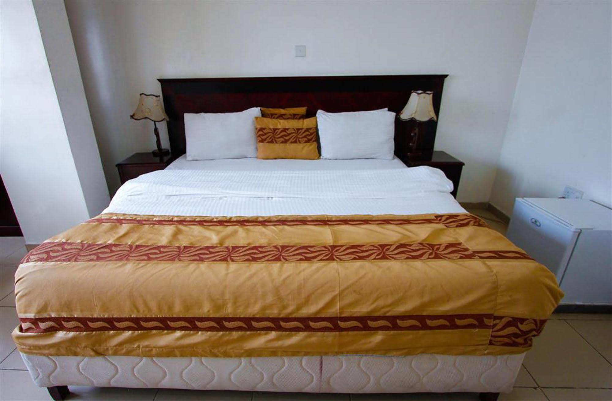 לגוס Beni Hotel מראה חיצוני תמונה